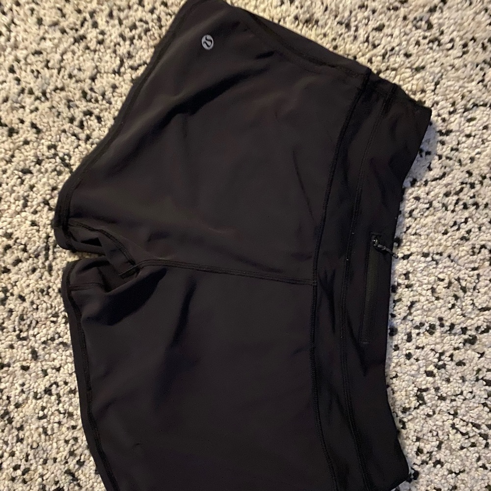 Lulu lemon 4.5 inch inseam shorts black